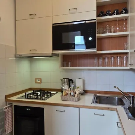 Attic And Garden דירה *