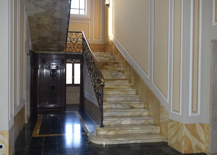 Apartament Attic And Garden *